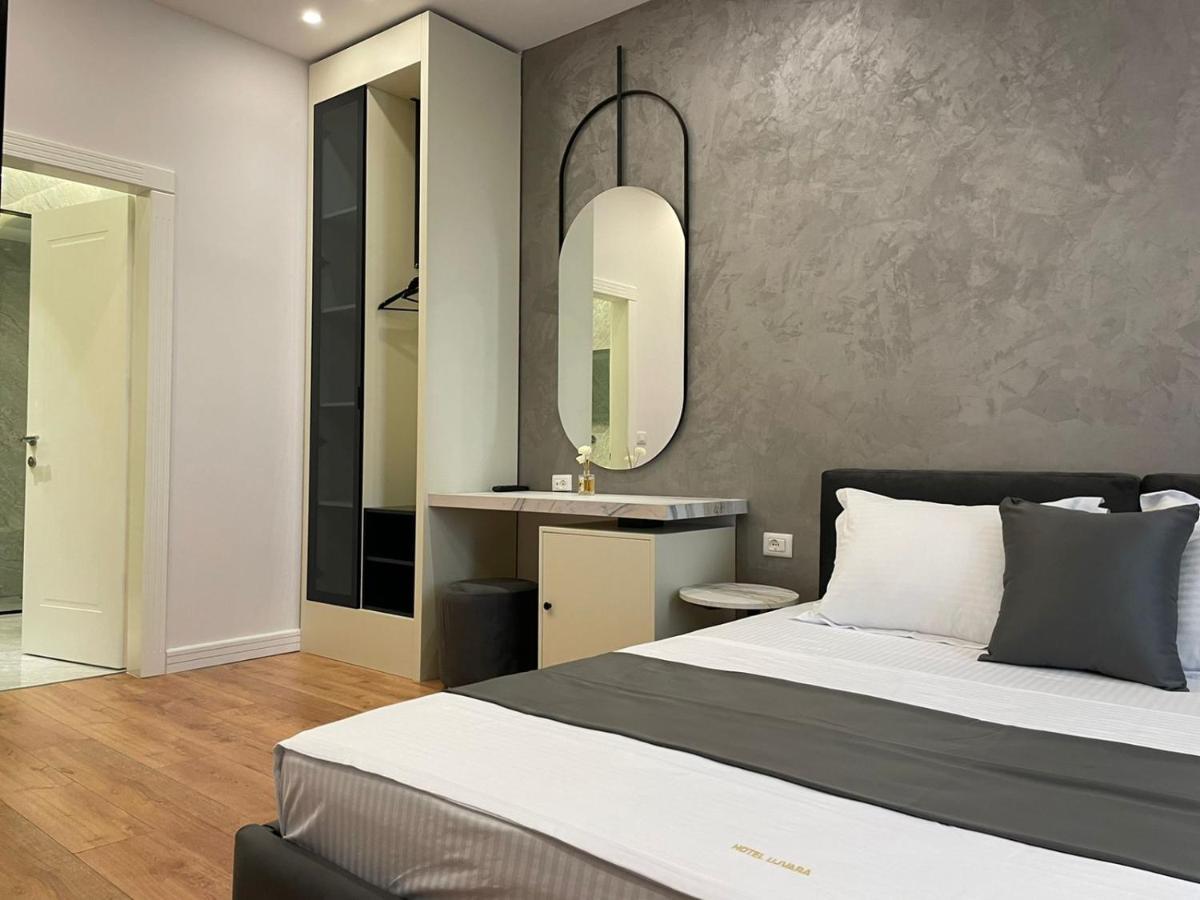 Hotel Ujvara Belsh Екстер'єр фото